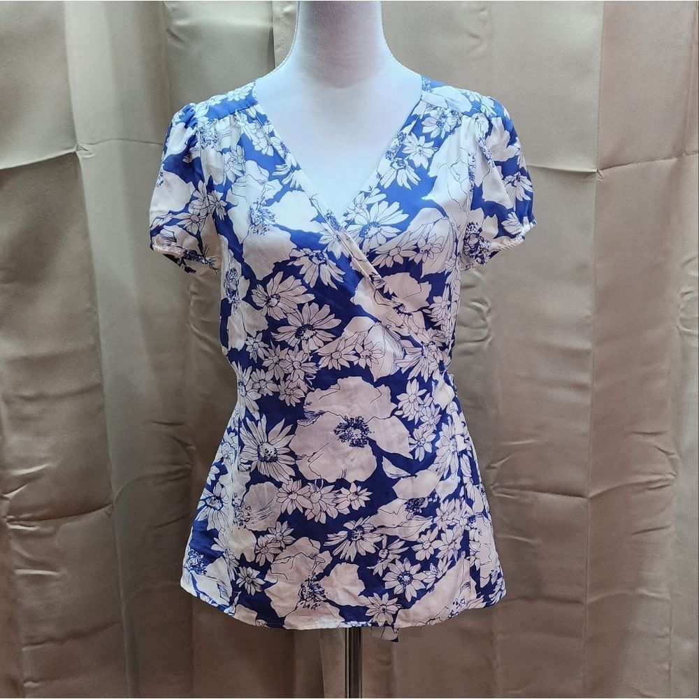 Banana Republic Blue Floral Silk Wrap Blouse Size Medium